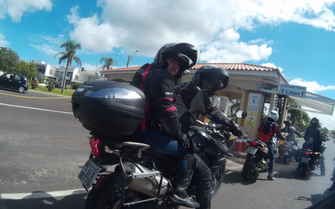 Na Estrada 100 no Condado de Capão