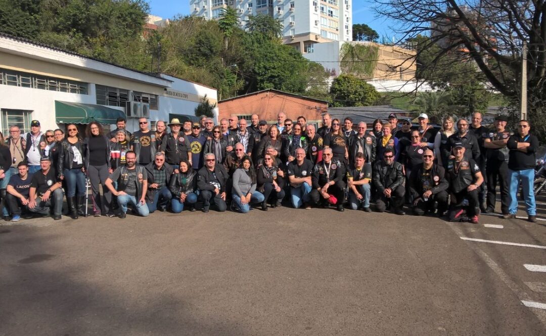 Curso Condução de Motocicletas em Grupo e Procedimentos do Carona